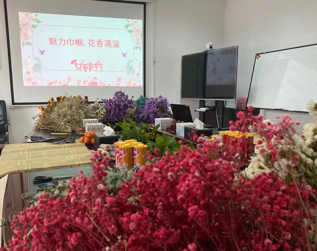 乐鱼·体育页面官方网站-乐鱼online(中国)
,宏明日望,株洲电子科技,湖南电容器,株洲电容器,电容器