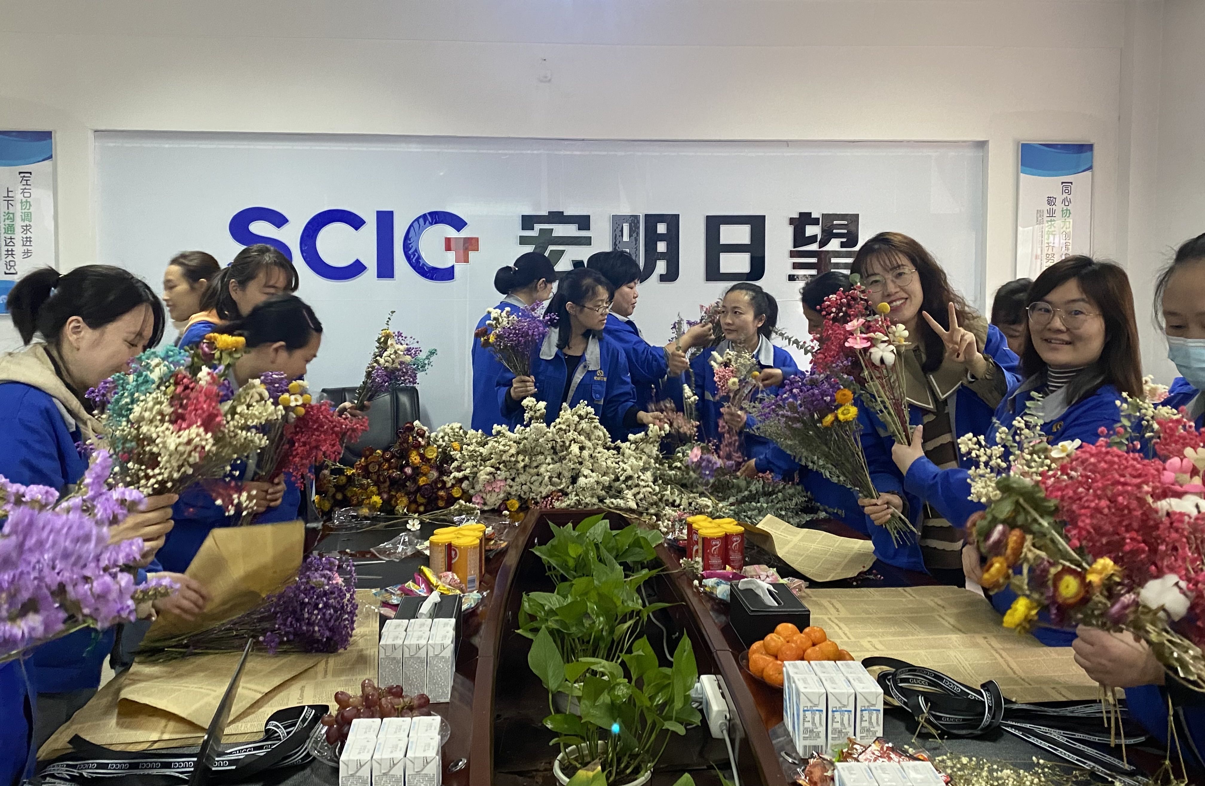 乐鱼·体育页面官方网站-乐鱼online(中国)
,宏明日望,株洲电子科技,湖南电容器,株洲电容器,电容器