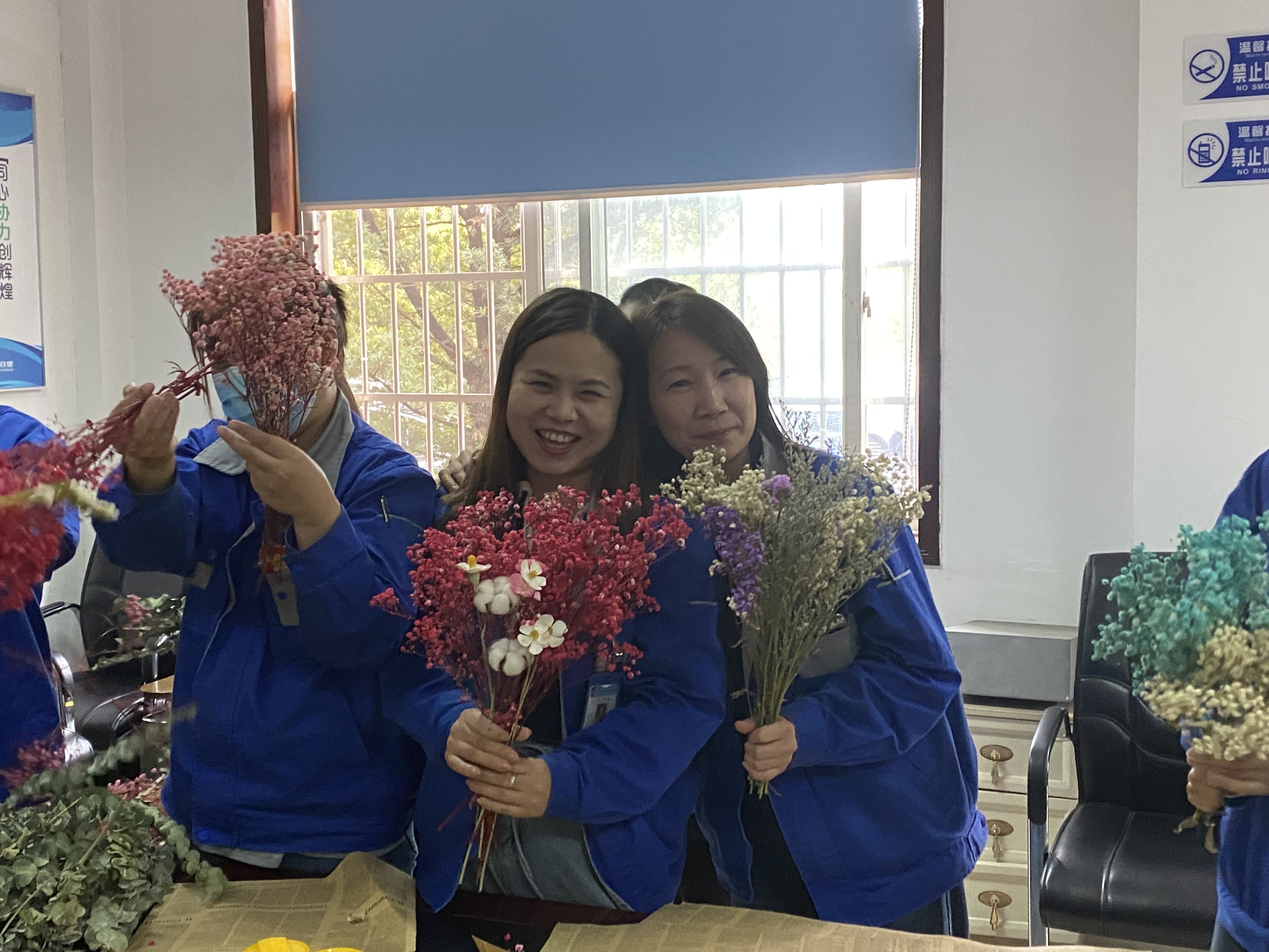 乐鱼·体育页面官方网站-乐鱼online(中国)
,宏明日望,株洲电子科技,湖南电容器,株洲电容器,电容器