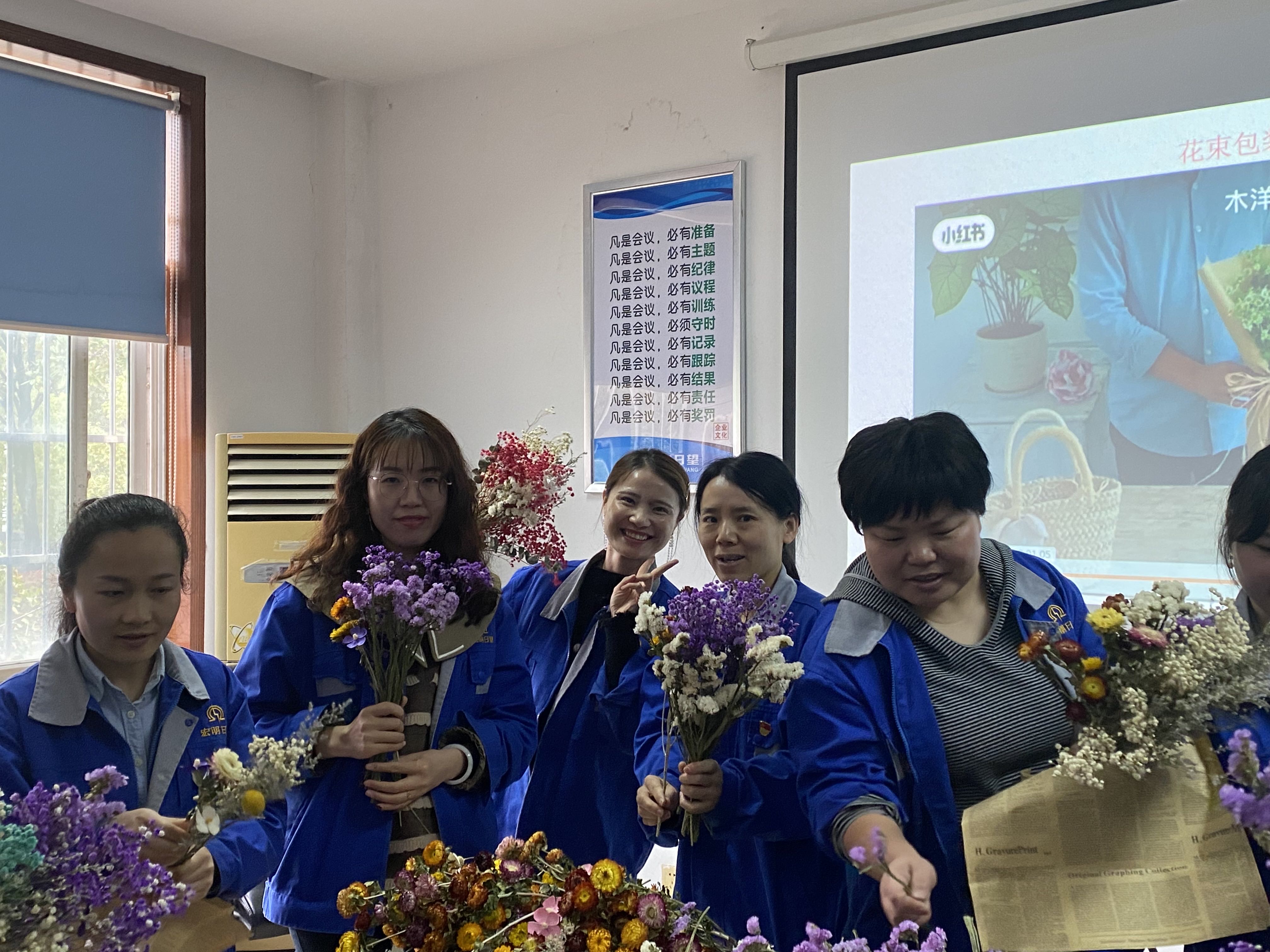乐鱼·体育页面官方网站-乐鱼online(中国)
,宏明日望,株洲电子科技,湖南电容器,株洲电容器,电容器